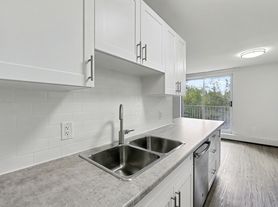 River Ridge Tower Apartments