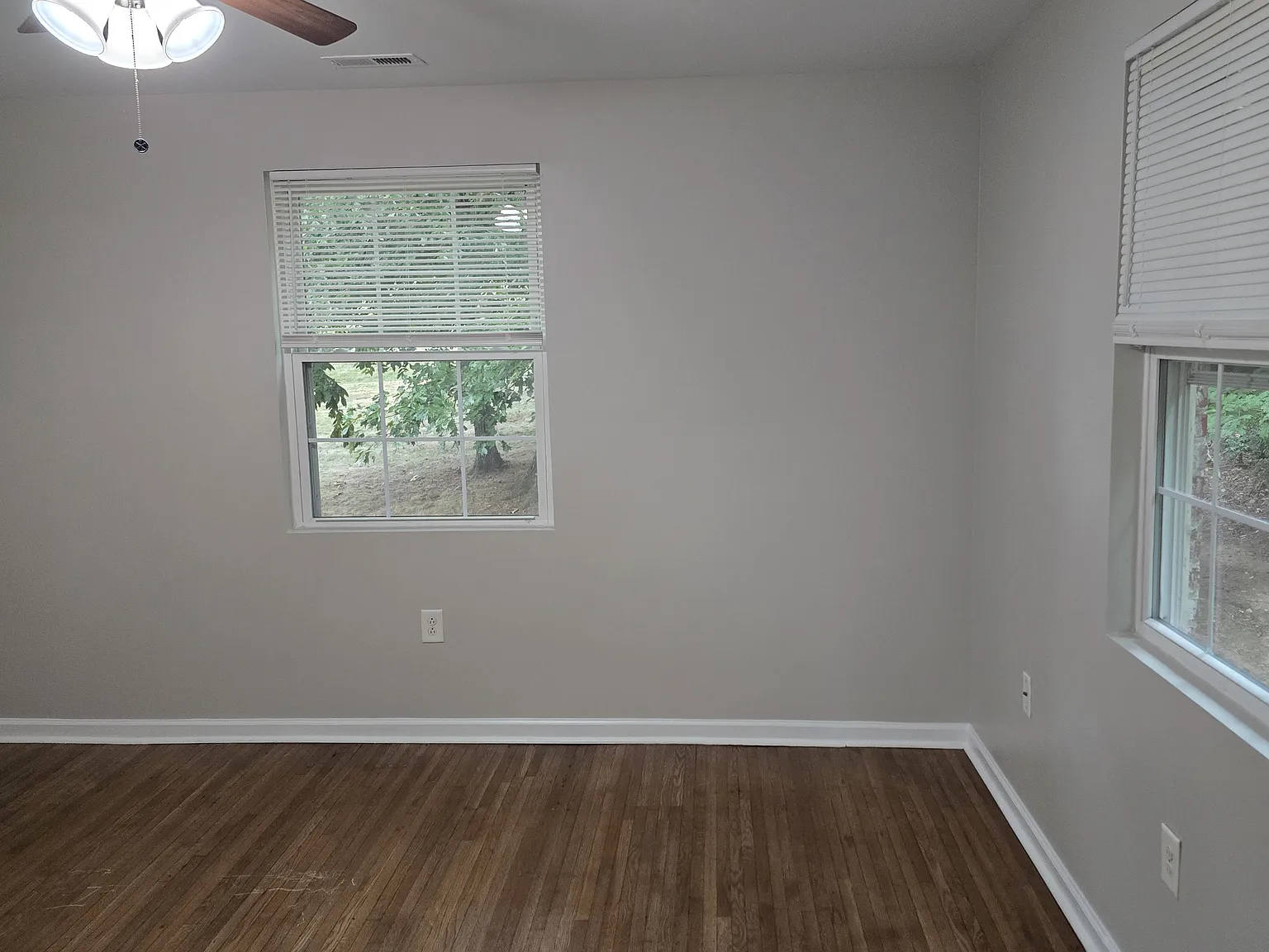 2 bed, 1100 sqft, $1,400 — Photo 4