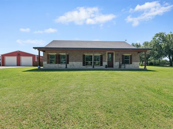 202 Sanders Ln, Collinsville, TX 76233