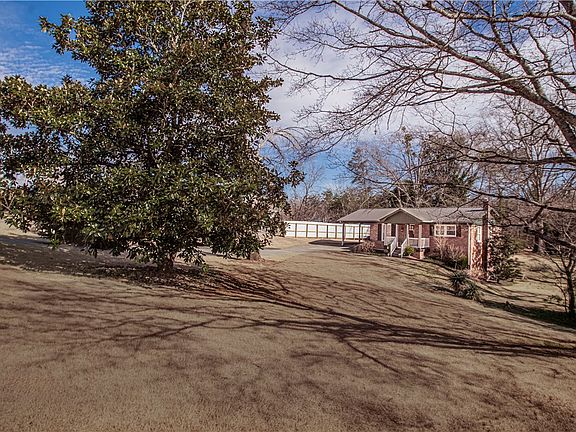 4th image of 219 Motor Boat Club Rd