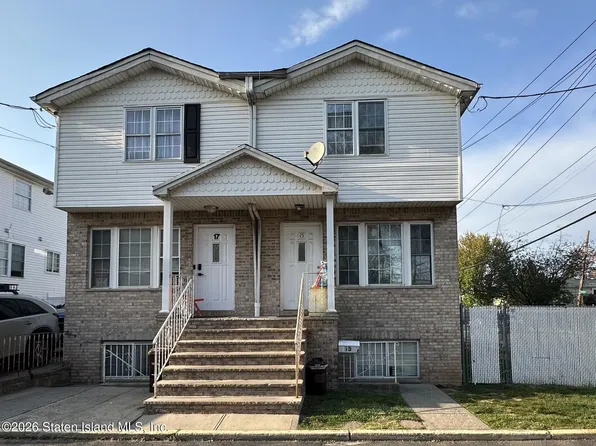 15 Gloria Ct, Staten Island, NY 10302
