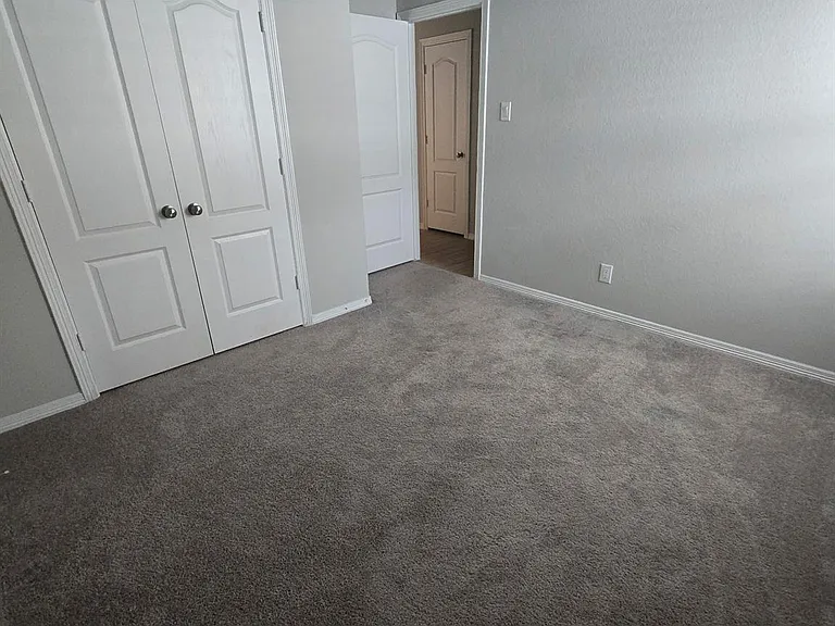 702 Cypress Summit Rd — Photo 9