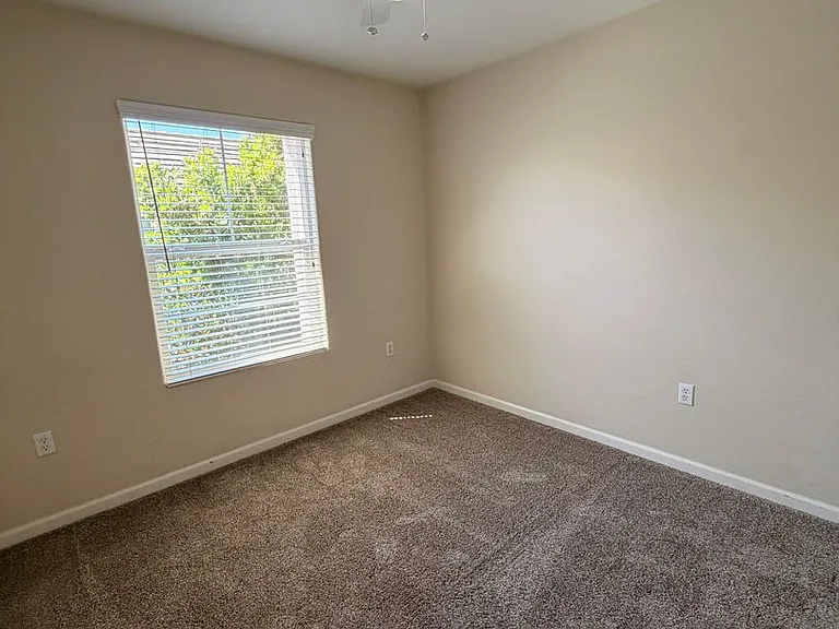 103 Monet Ln — Photo 10