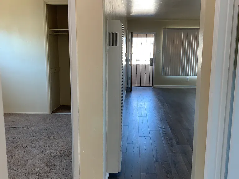 4220 Noyes St #7 — Photo 6