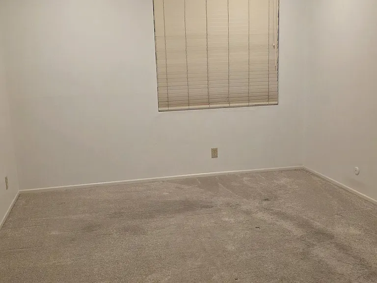 12830 Burbank Blvd #314 — Photo 9