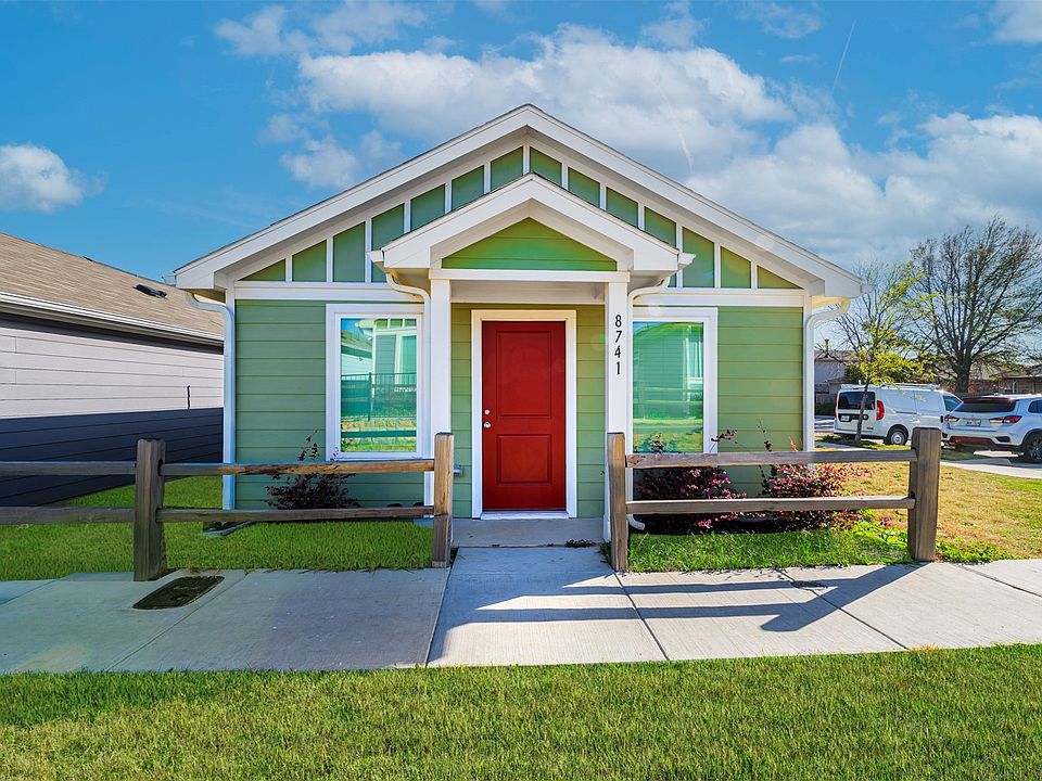 1st image of 8741 Cottage Creek Dr