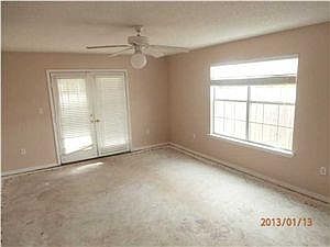 5th image of 447 Sandy Ridge Cir