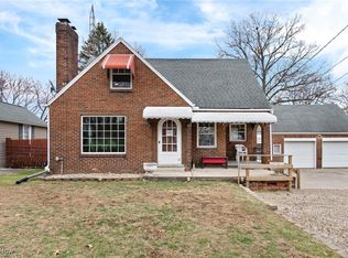 162 Perry Dr NW, Canton, OH 44708