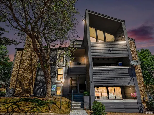 9727 E Peakview Avenue #A03, Englewood, CO 80111
