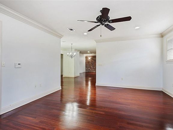4th image of 6315 Canal Blvd #17
