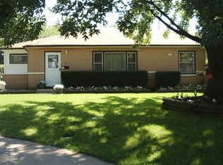 3 E Berkley Ln, Hoffman Estates, IL 60169