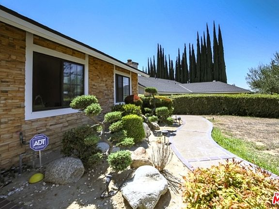 3rd image of 21372 Broken Arrow Dr