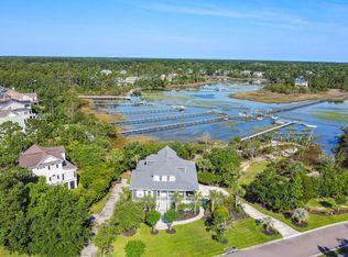 314 Commonwealth Rd, Mount Pleasant, SC 29466