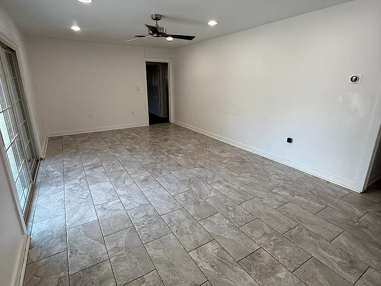 4638 Wilma Dr — Photo 22