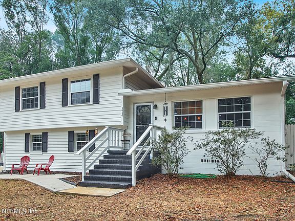 2nd image of 3939 SHADY Lane