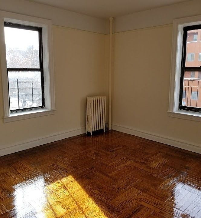 2nd image of 1947 Ocean Ave APT F9