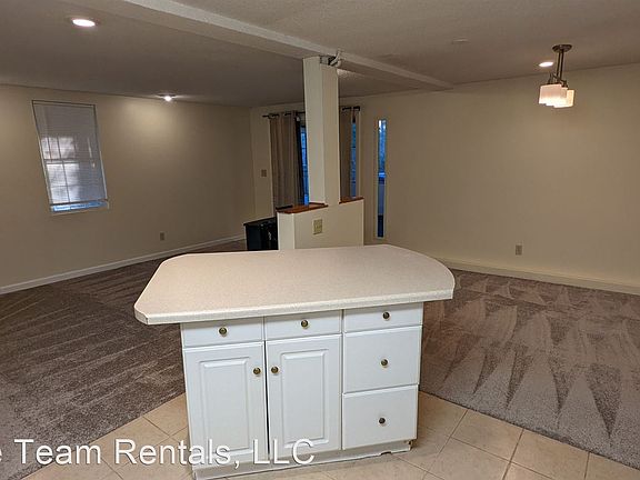3rd image of 529B Alta Vista Dr