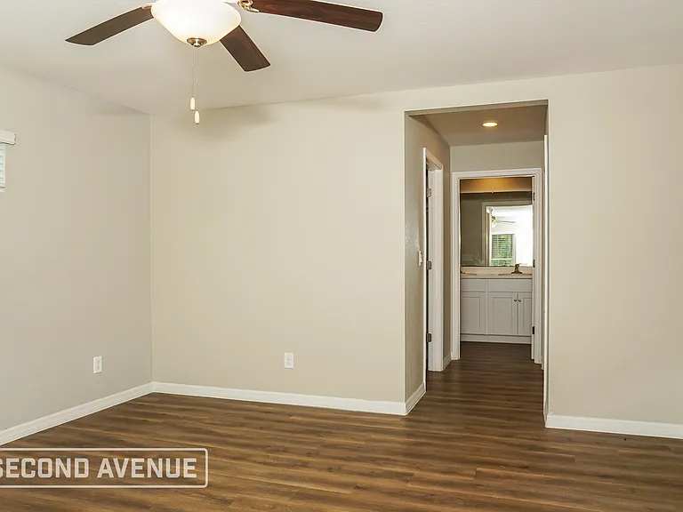 14134 Packard Ave — Photo 13