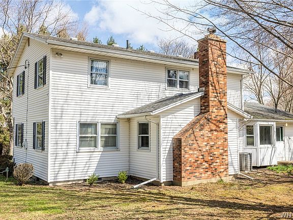3rd image of 4476 Conway Rd