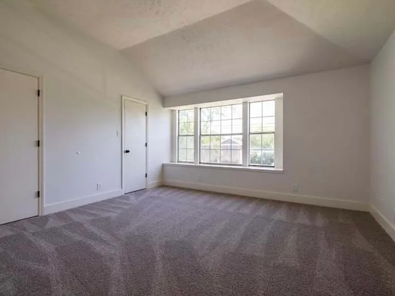 904 Jana Dr — Photo 12