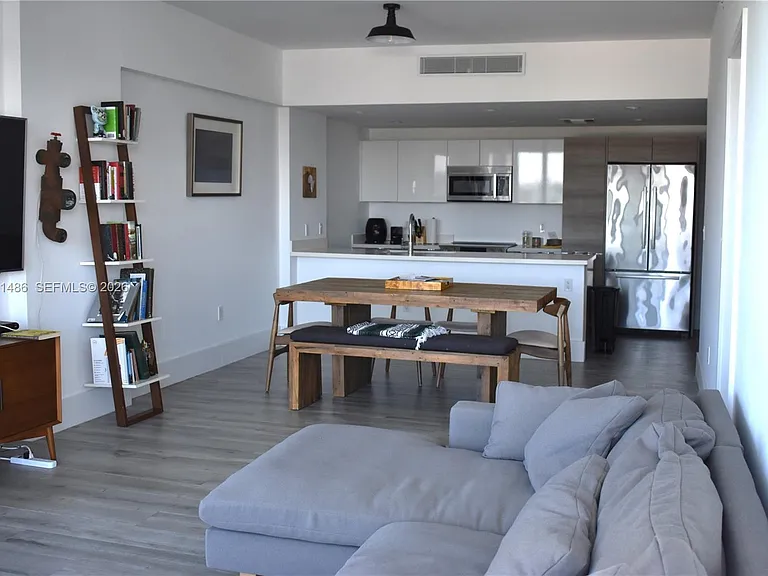 9940 W Bay Harbor Dr #6D — Photo 11