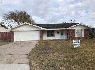 107 Rice Dr, Portland, TX 78374