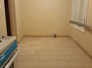 2740 W 64th St #1W, Chicago, IL 60629