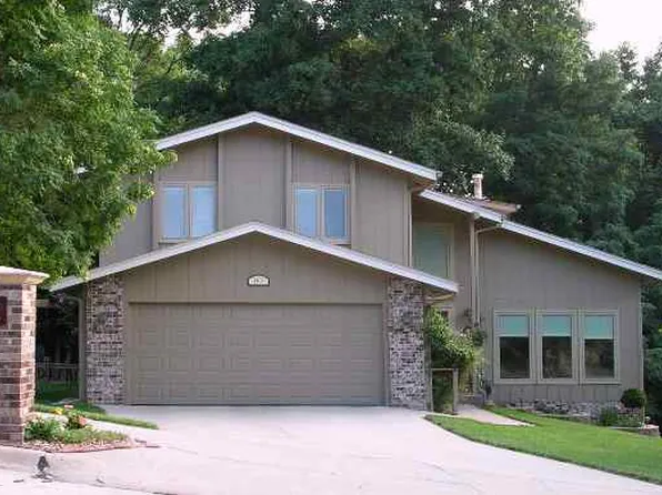 1405 Childs Rd W, Bellevue, NE 68147
