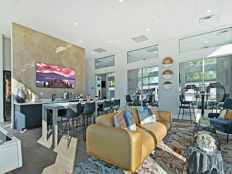 The Phoenix at Troy Crossing Apartments — Photo 9