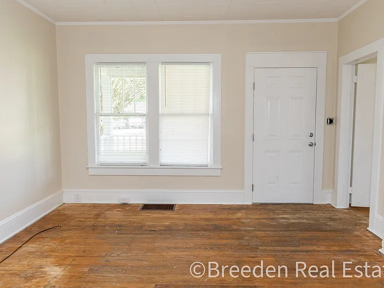 427 N Green St — Photo 3