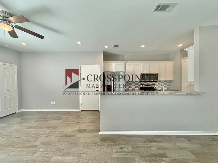 16172 Echo Glen Dr — Photo 4