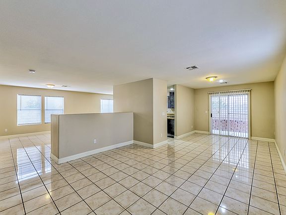 3rd image of 7973 Willow Pines Pl