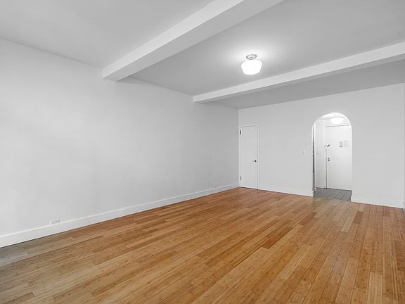 3rd image of 307 E 44th St APT M