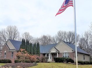 13615 E Quail Hollow Ct, Chelsea, MI 48118