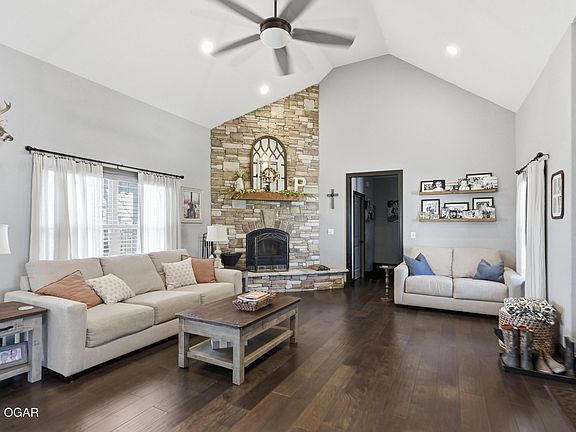 2nd image of 8161 Falcon Rd