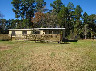 203 S Canyon Dr, Onalaska, TX 77360