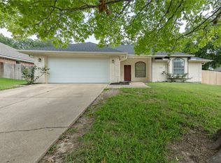 2010 Cobblestone Ln, Bryan, TX 77807