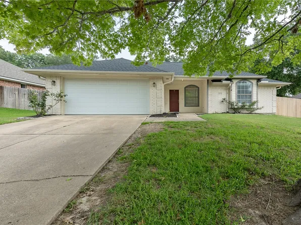 2010 Cobblestone Ln, Bryan, TX 77807