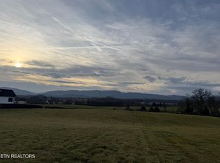 3126 Davis Ford Rd, Maryville, TN 37804