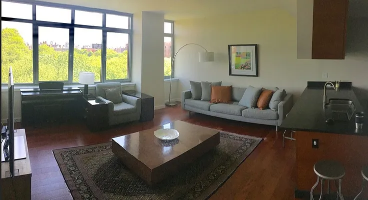 Rented by Zar LLC | media 17