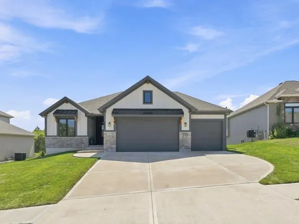 4905 NE 88th St, Kansas City, MO 64156