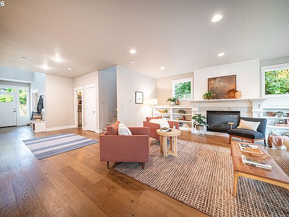 4th image of 3316 SE 67th Ave