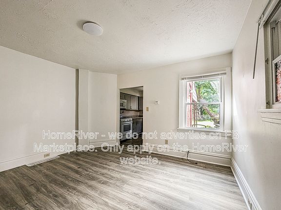 5th image of 1517 1/2 Davis Ave