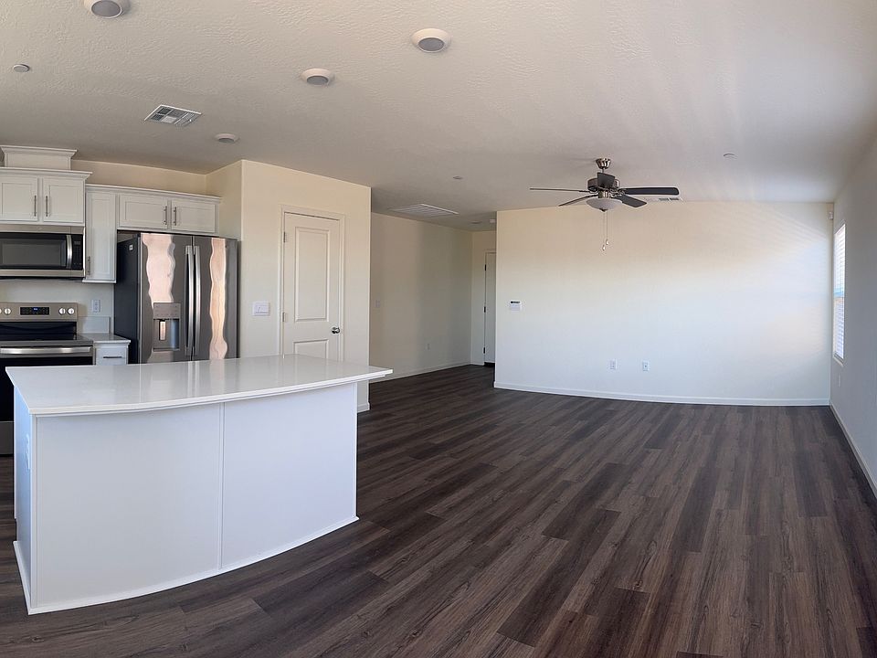 2nd image of 1079 Billingsley St