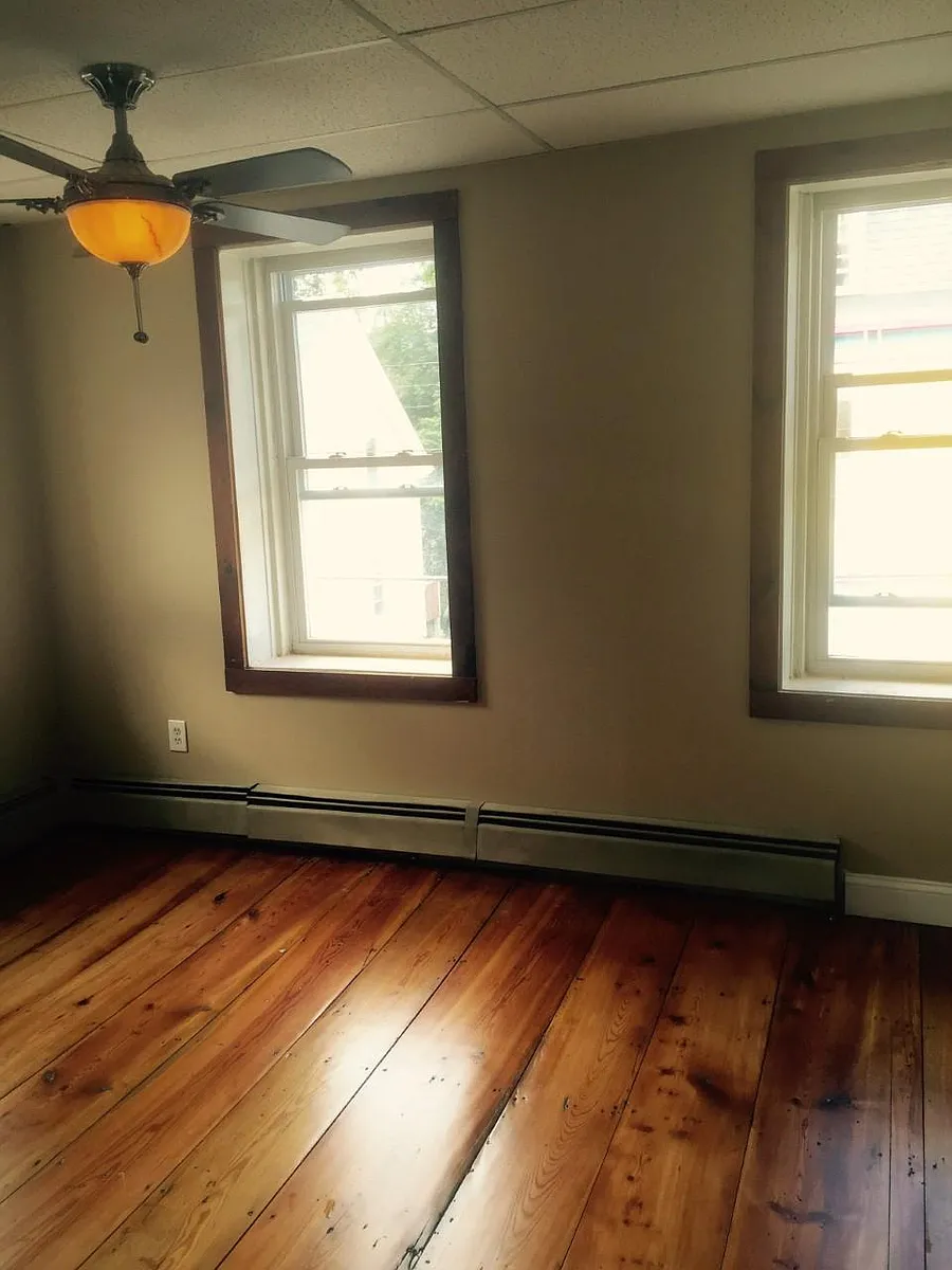 Building Photo - 59 Pleasant St #202