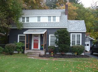 124 Sand Rd, North Syracuse, NY 13212