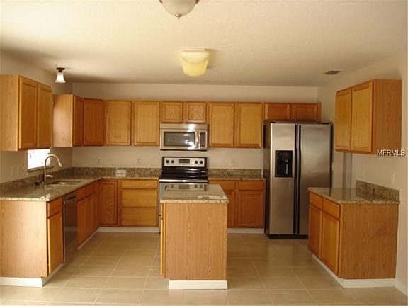 4th image of 10905 Banyan Wood Way