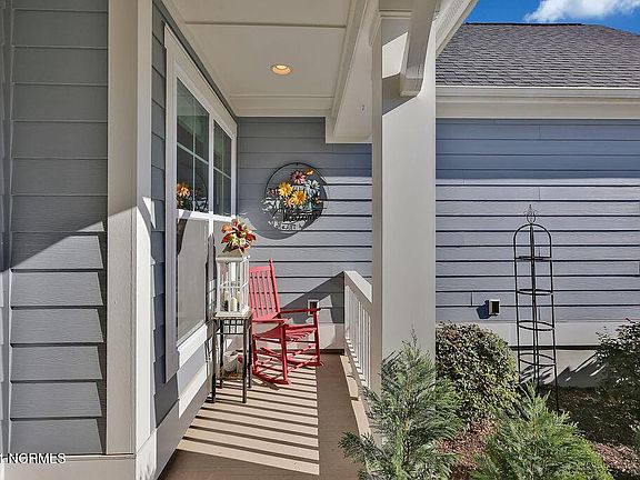 5th image of 6738 Chessington Ln