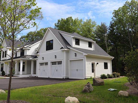 3rd image of 6 Clifford Ln