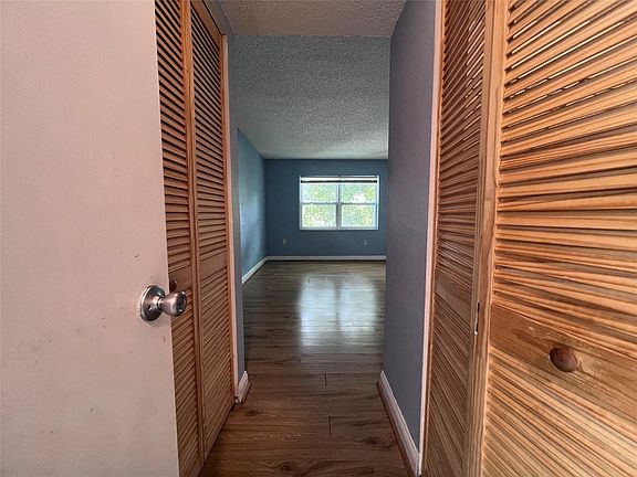 5th image of 4205 N University Drive #315